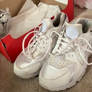 WMNS AIR HUARACHE RUN SIZE:11